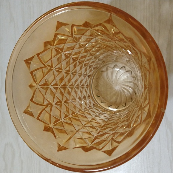 Vintage Carnival Glass Vase With Diamond Pattern In Marigold Color With Pinwheel - Picture 2 of 5